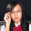 【秋本詩音（あきもとしおん）】に似ている女優 -佐藤みく