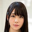 【尾崎えりか（おざきえりか）】に似ている女優 -富田優衣