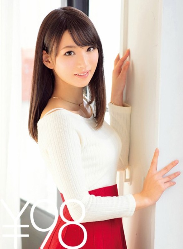 【特価】西内るなちゃんの、デビュー作初セックスでの中出し動画がお手頃価格で登場。じっくりじらされ生で挿入。更に初セックスにして3P!二人の生チ〇ポがるなちゃんを責める。1対1になって背面騎乗位で結合部丸見えで突き上げられ、最後は正常位でたっぷり中出し!